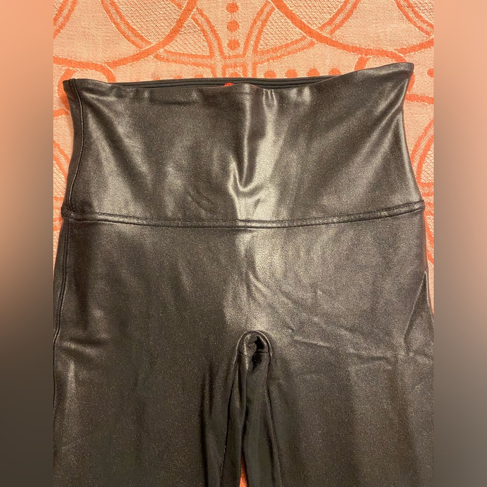 Spanx faux leather leggings - Picture 4 of 5